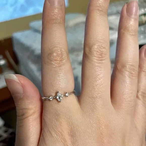 3 Stones Minimalist Promise Ring Marquise Cut - Picture 6 of 10